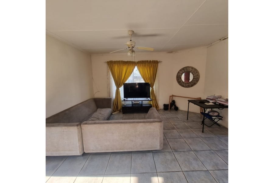 To Let 1 Bedroom Property for Rent in Cambridge Eastern Cape